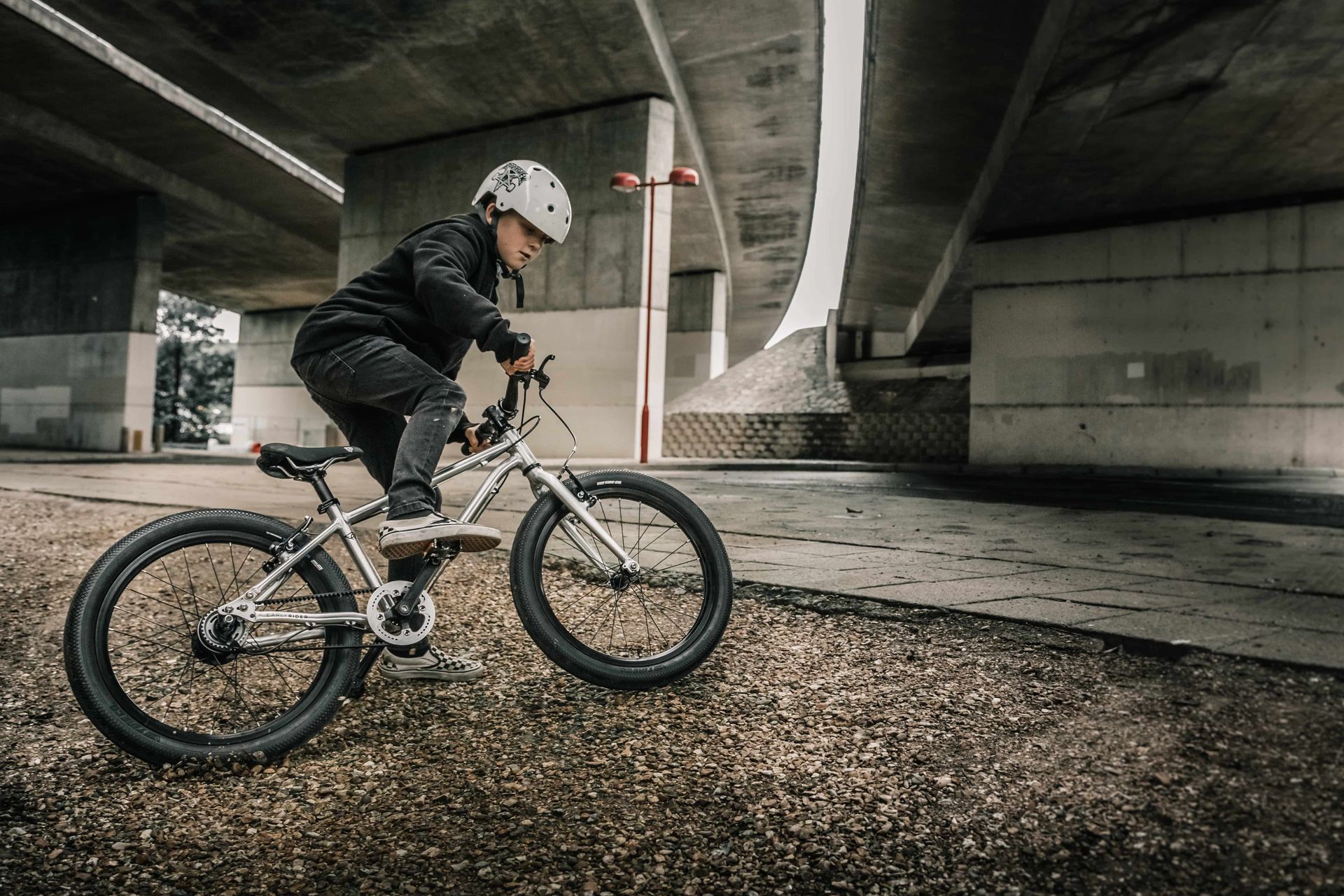 Belter Brushed Aluminium