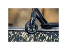 Chilli Pro Scooter Beast V2 schwarz rainbow neochrome