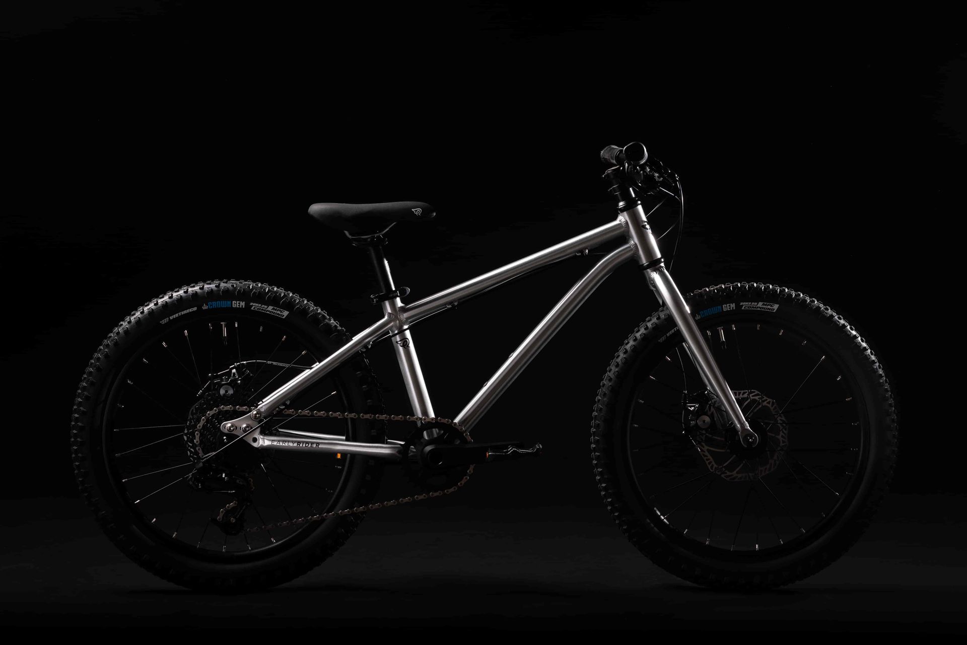 Seeker Brushed Aluminium