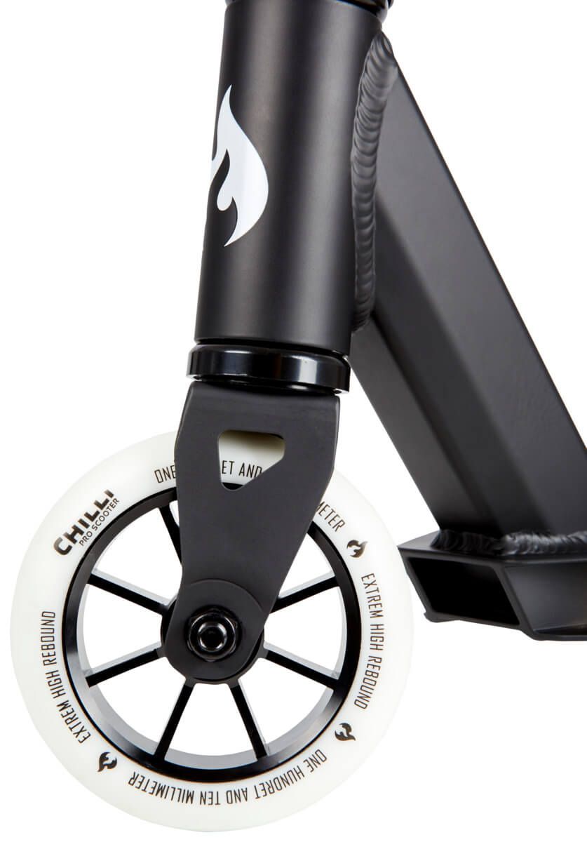 Chilli Pro Scooter Base Schwarz Weiss