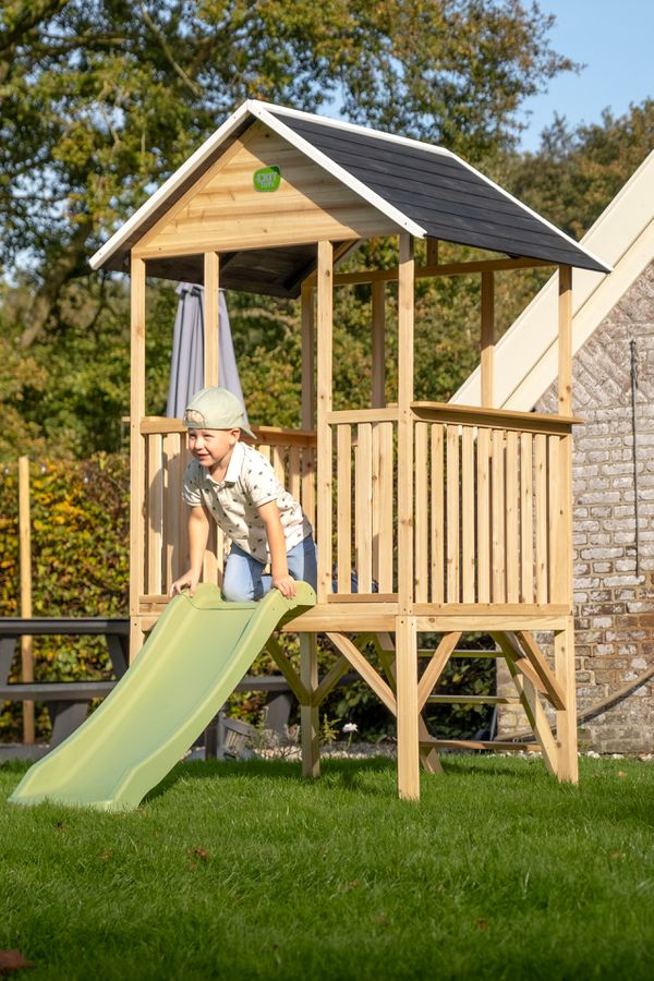 Panorama 300 Holzspielhaus mit Rutsche