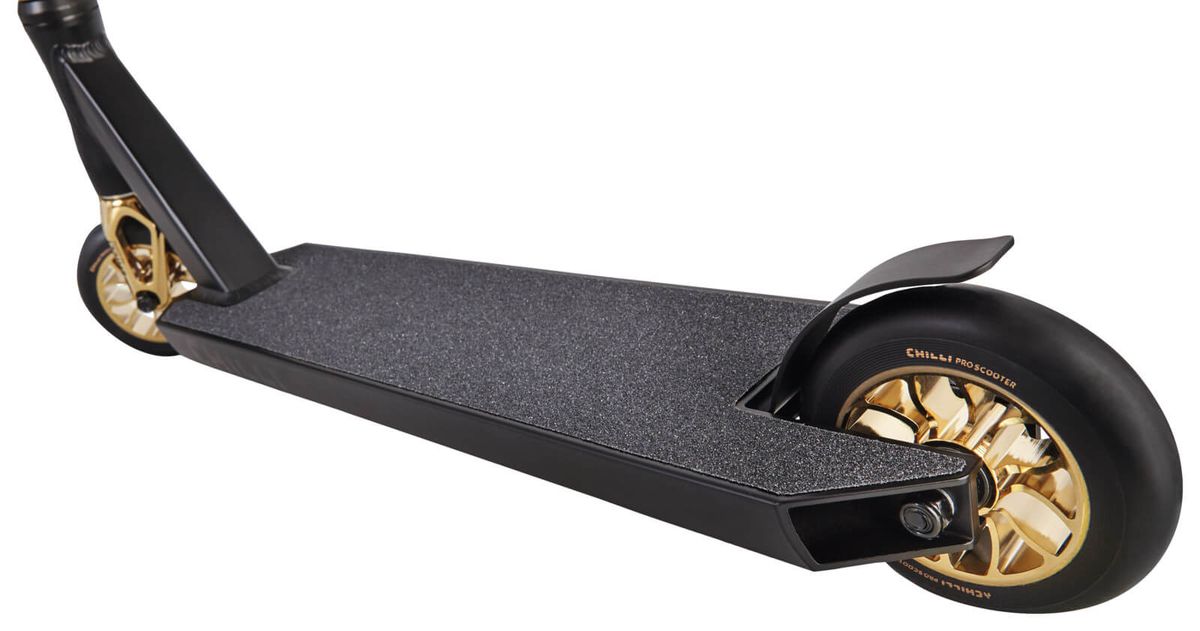 Chilli Pro Scooter Reaper Crown Schwarz Gold