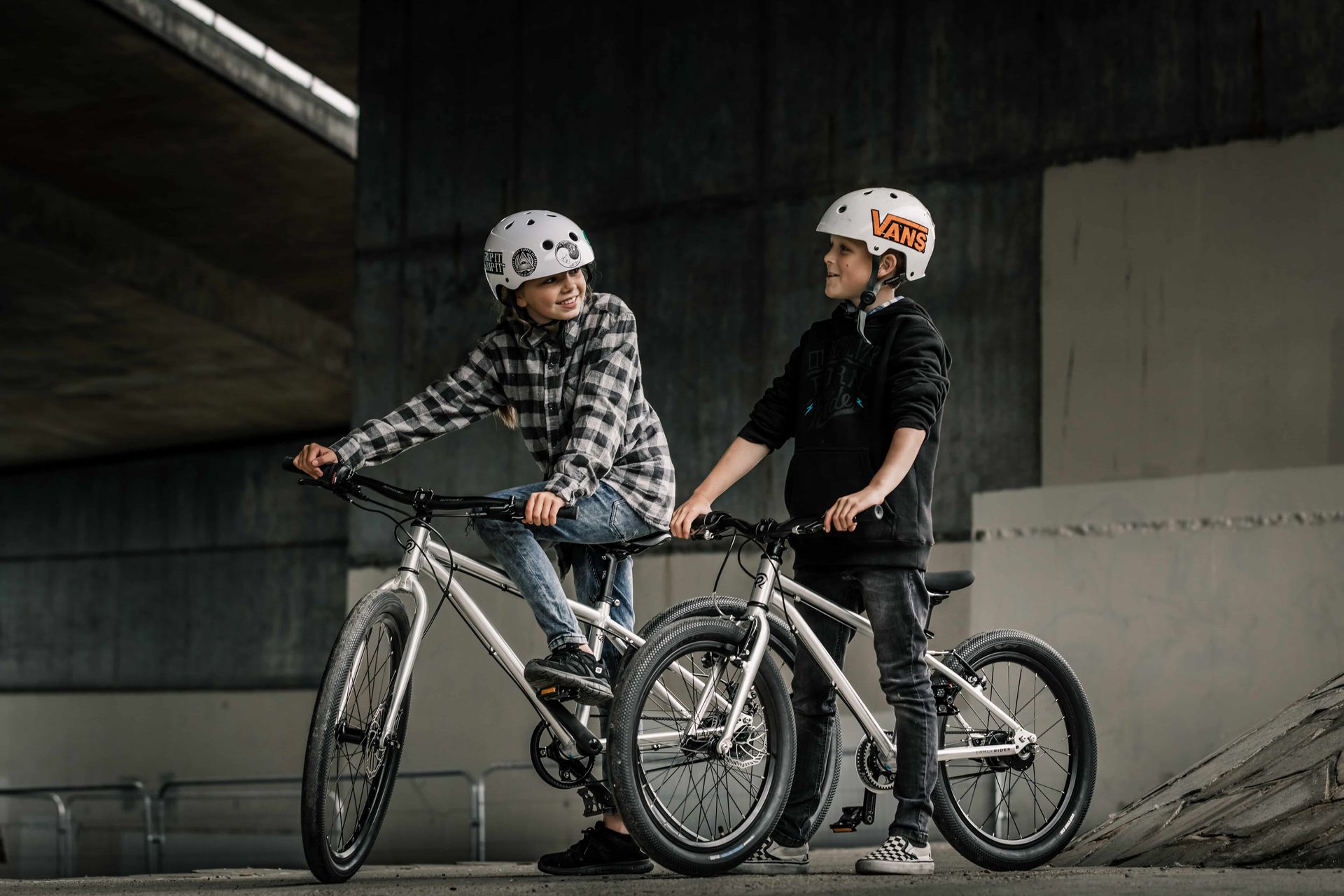 Belter Brushed Aluminium