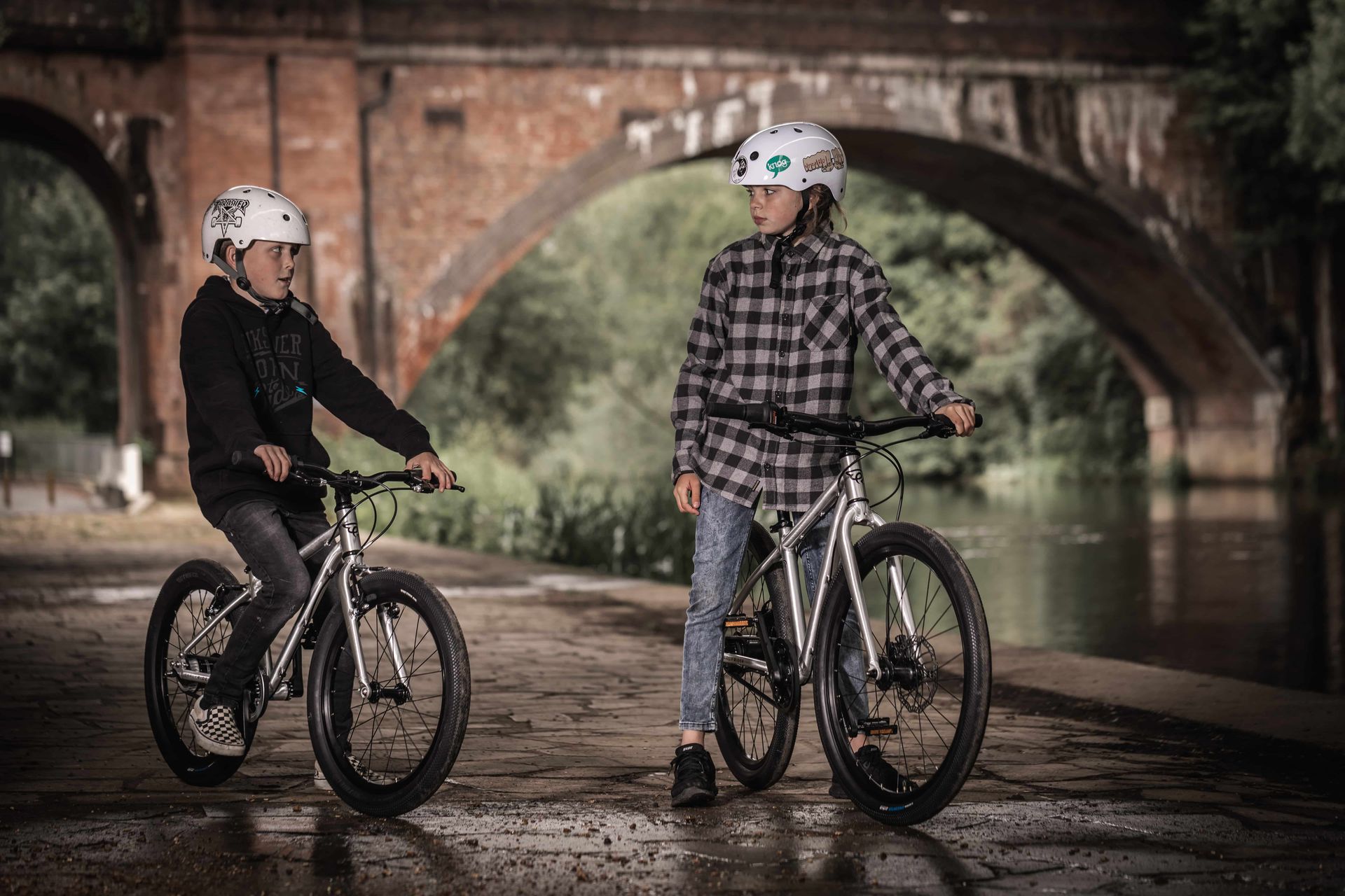 Belter Brushed Aluminium