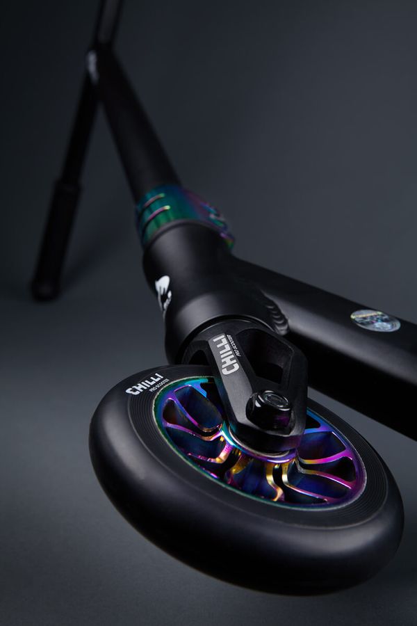 Chilli Pro Scooter Reaper Grim Schwarz Neochrome