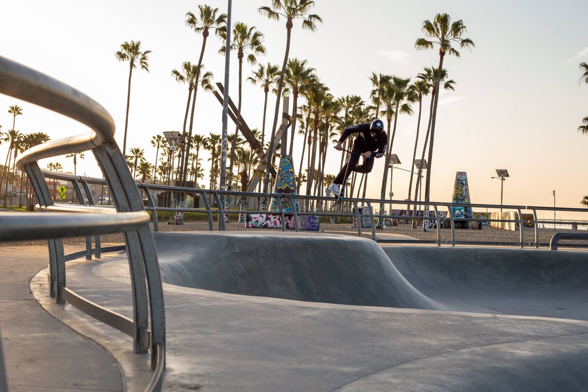 Chilli Pro Scooter Reaper Wave Schwarz blau