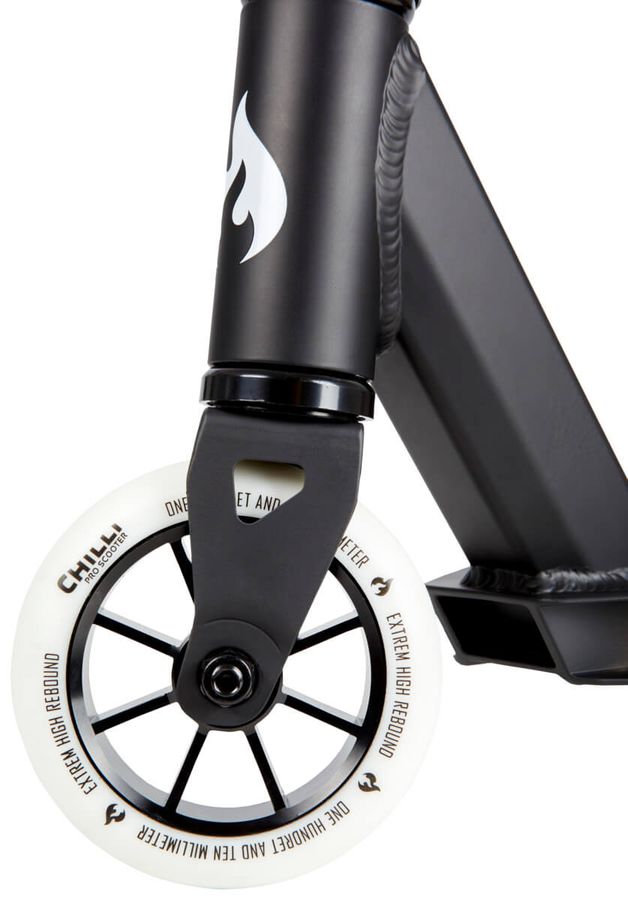 Chilli Pro Scooter Base Schwarz Weiss